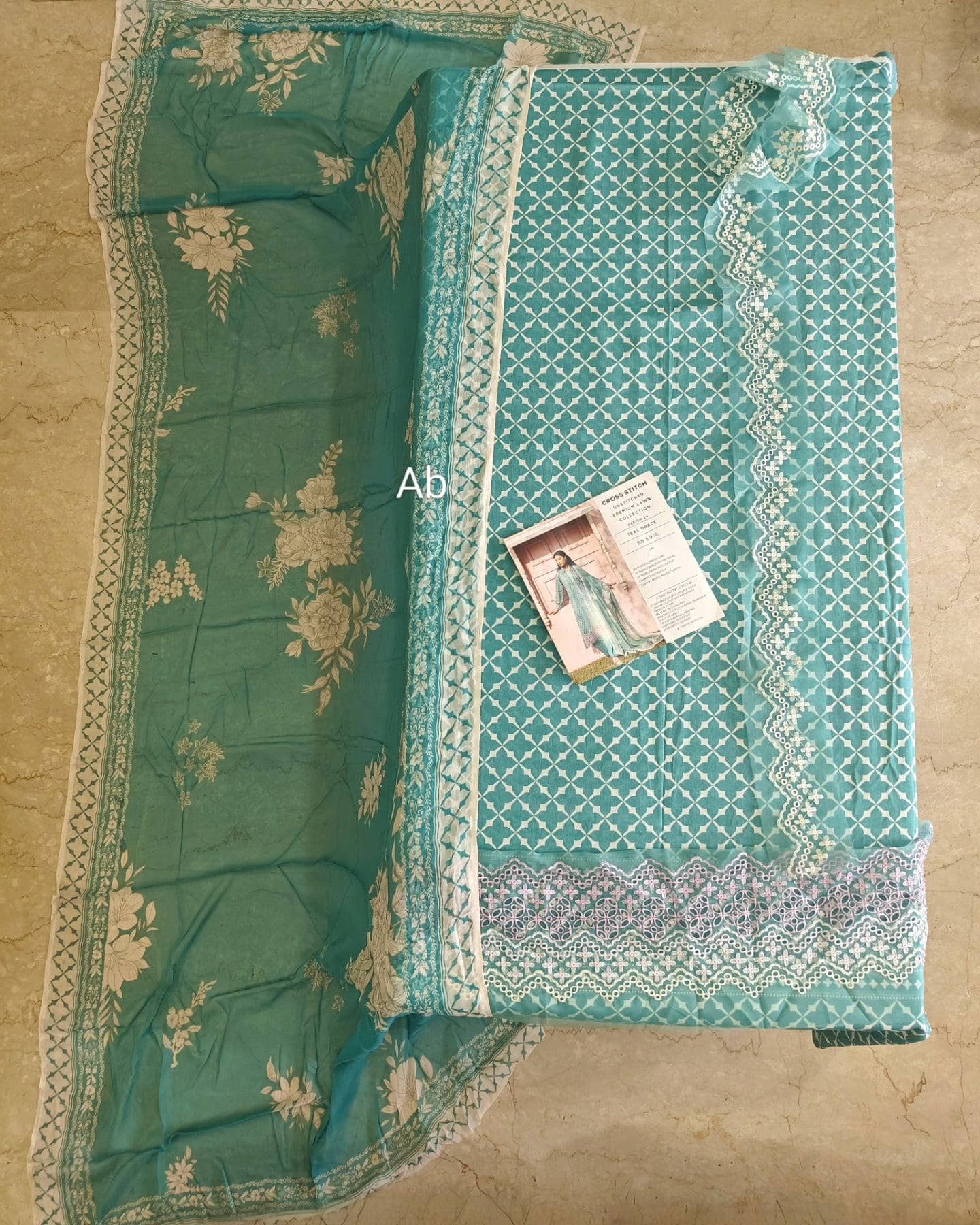 img_cross_stitch_awn_awwal_boutique