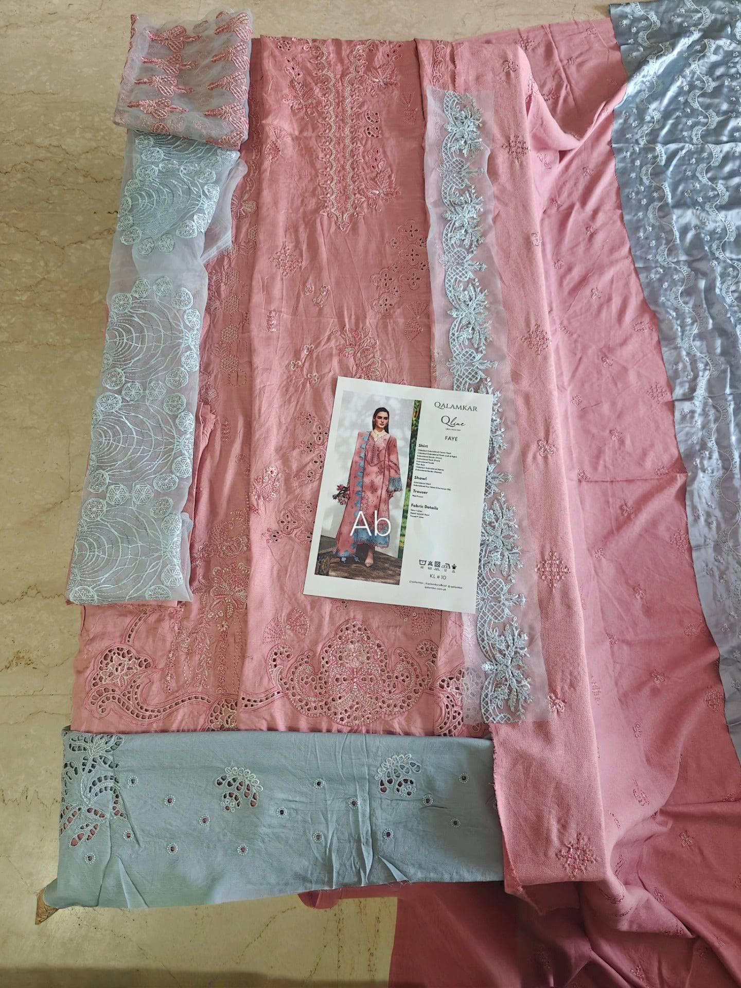 img_qalamkar_q_line_linen_awwal_butique