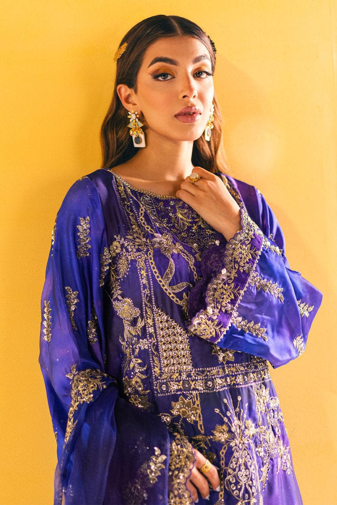 img_nureh_silk_awwal_boutique