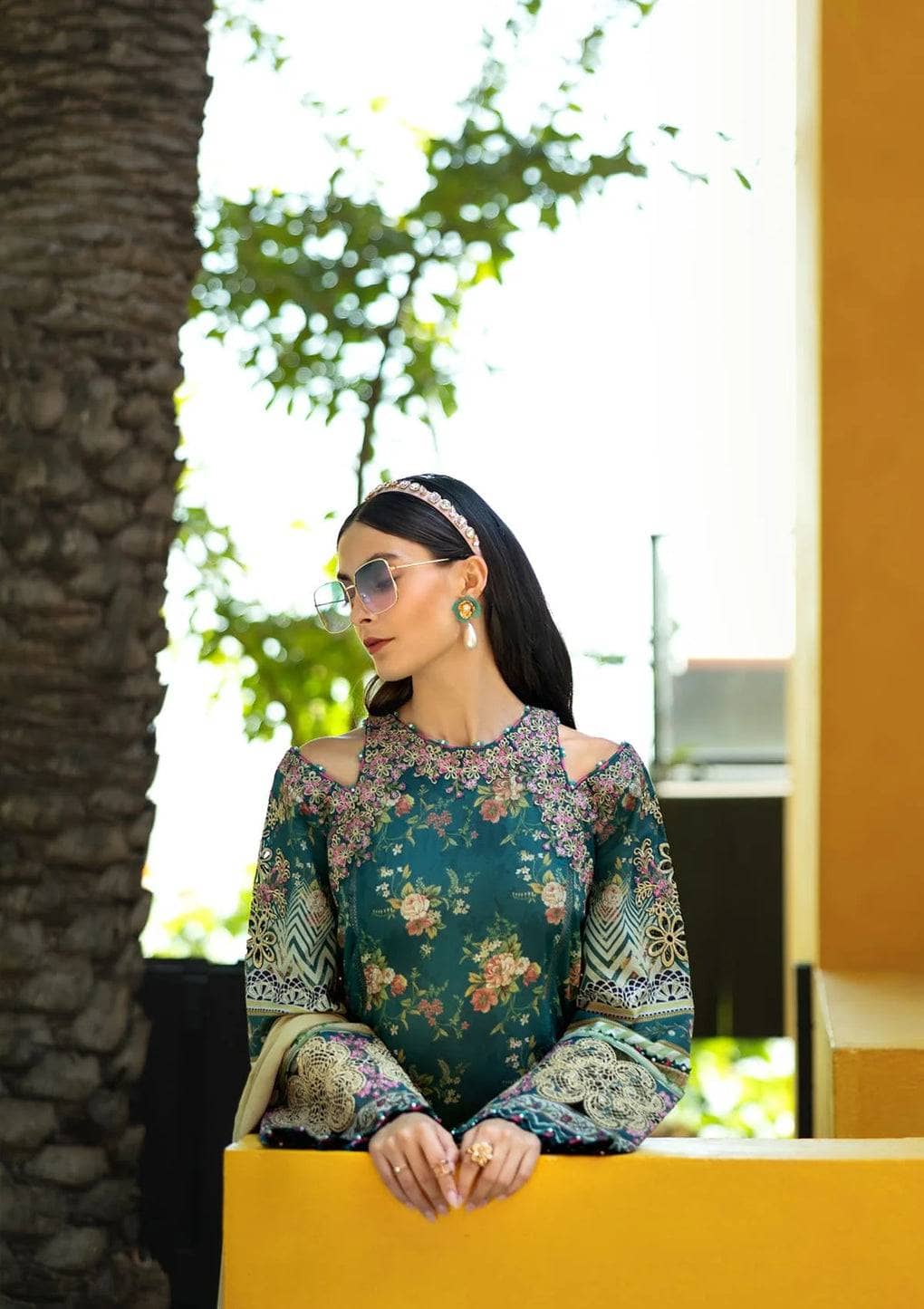 Elaf Signature Lawn 25/ETS-7A/Stay Curious