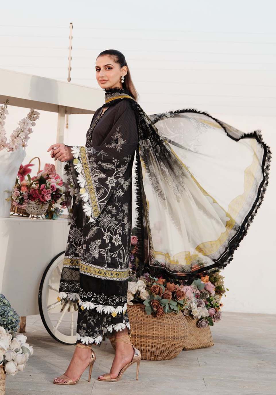 img_zarqash_luxe_lawn_awwal_boutique