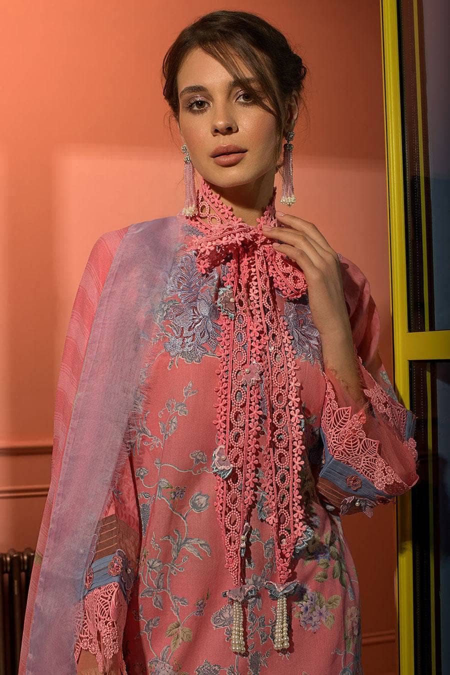 img_sobia_nazir_vital_lawn_24_awwal_boutique