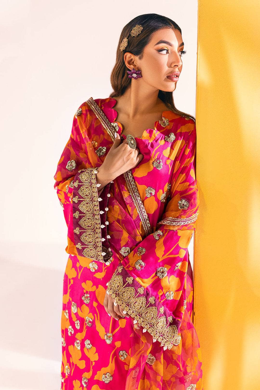 img_nureh_silk_awwal_boutique