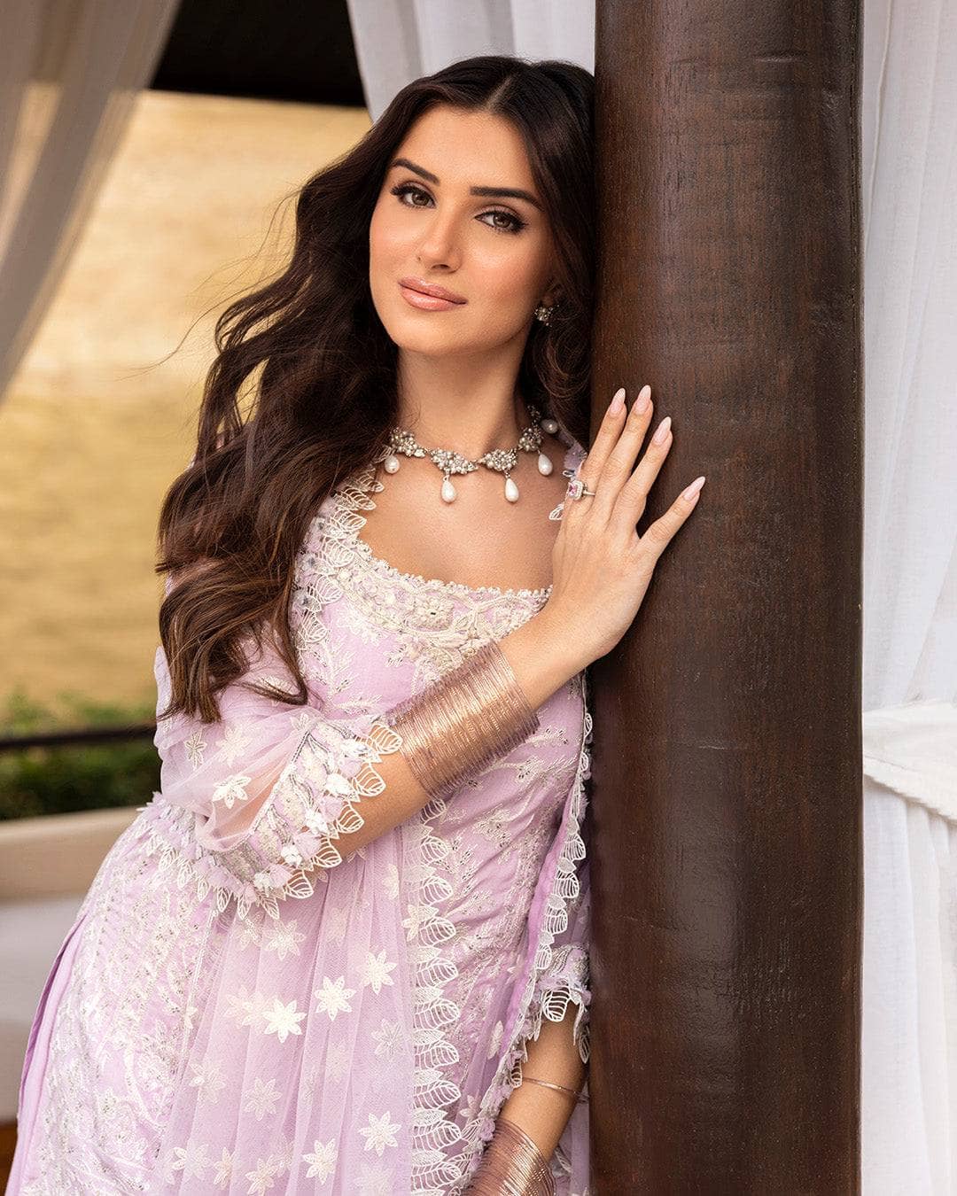 img_faiza_saqlain_lawn_tara_sutaria_awwal_boutique