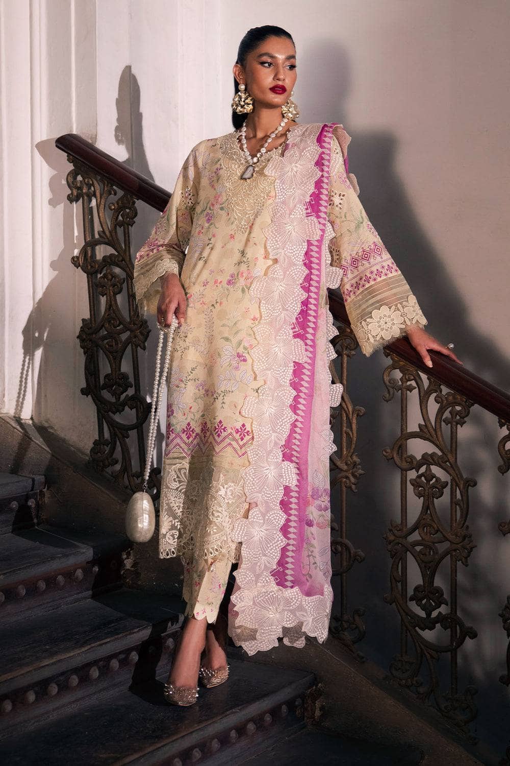 img_nureh_glam_girl_awwal_boutique