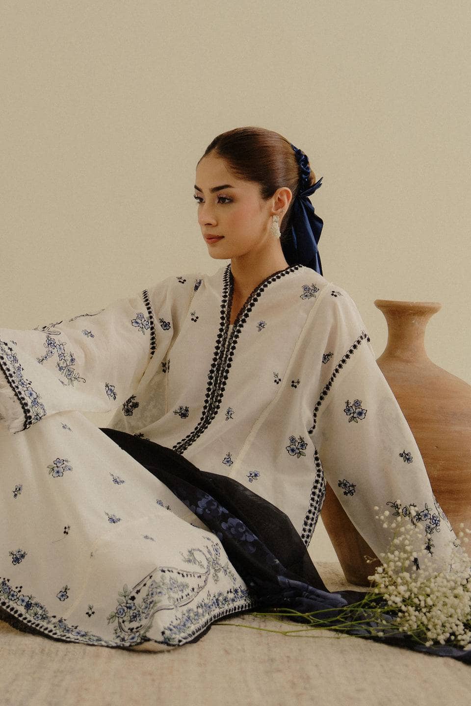 Coco Edit 2/Clean White/Yana 4A/Silk Dupatta