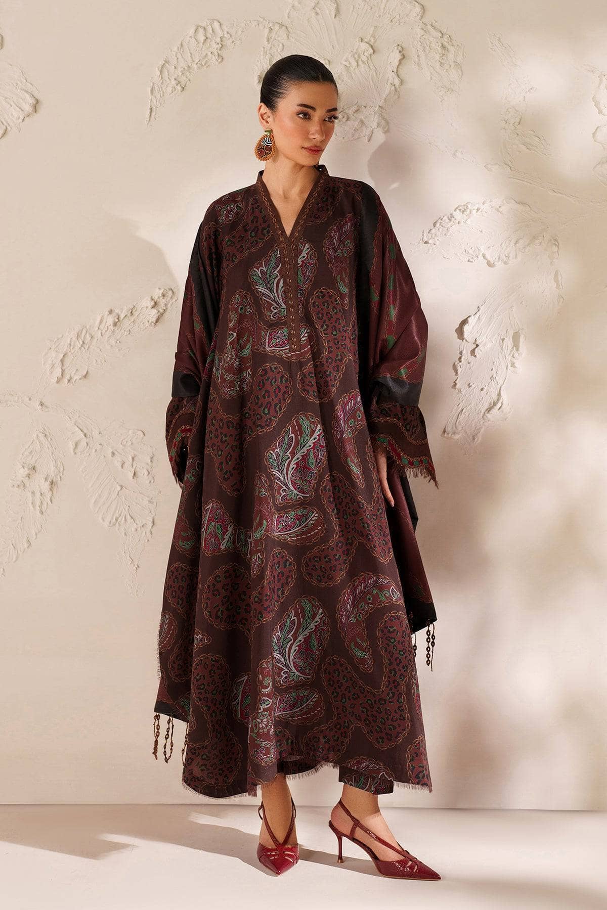 Baroque Exclusive Winter Fall Collection/EMBROIDERED VISCOSE SILK UF-4288