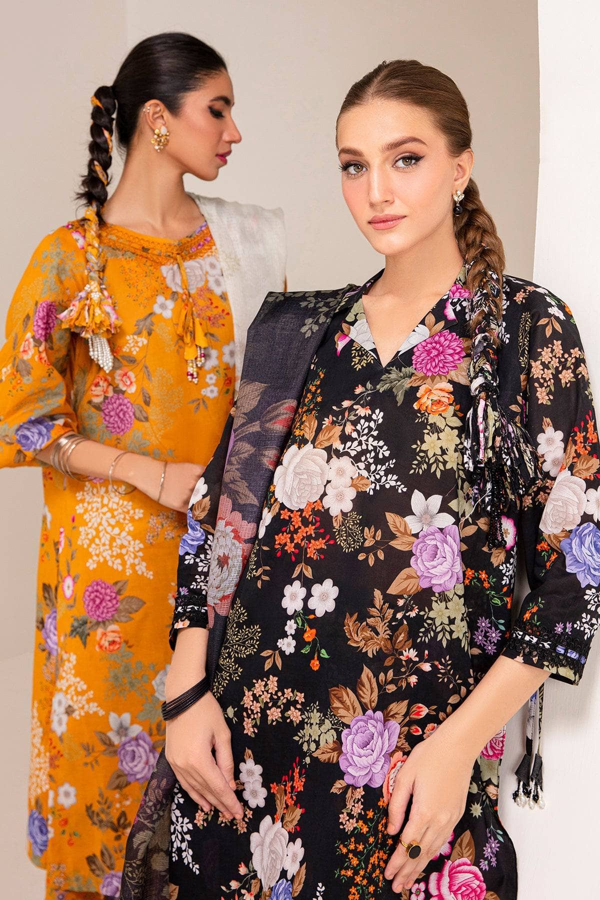 img_baroque_lawn_23_awwal_boutique