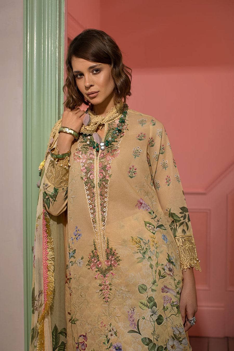 img_sobia_nazir_lawn_24_awwal_boutique