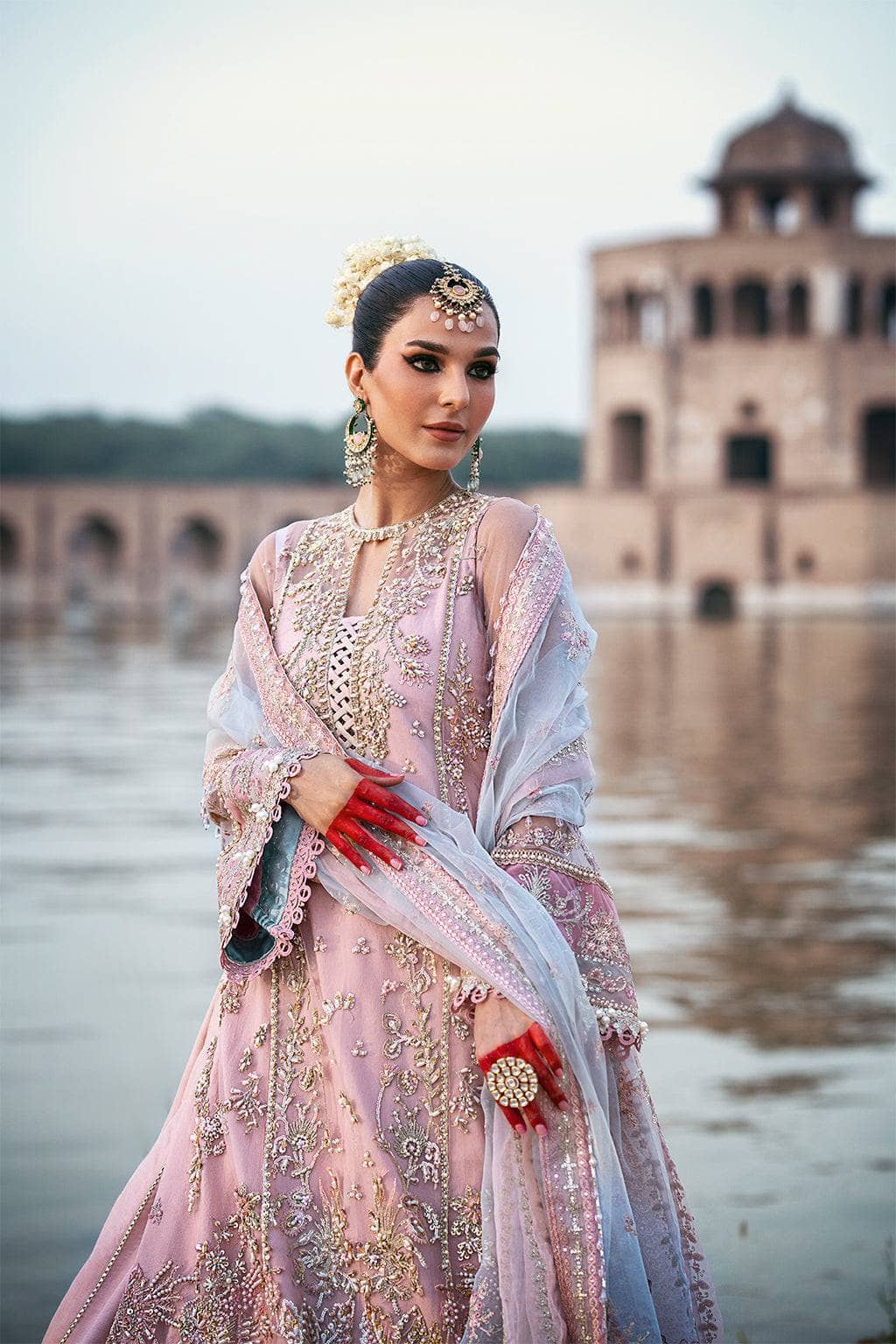 img_ajr_couture_awwal_boutique