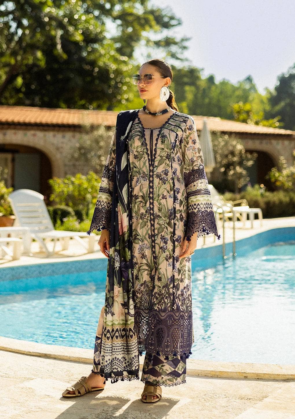 img_elaf_chikankari_awwal_boutique