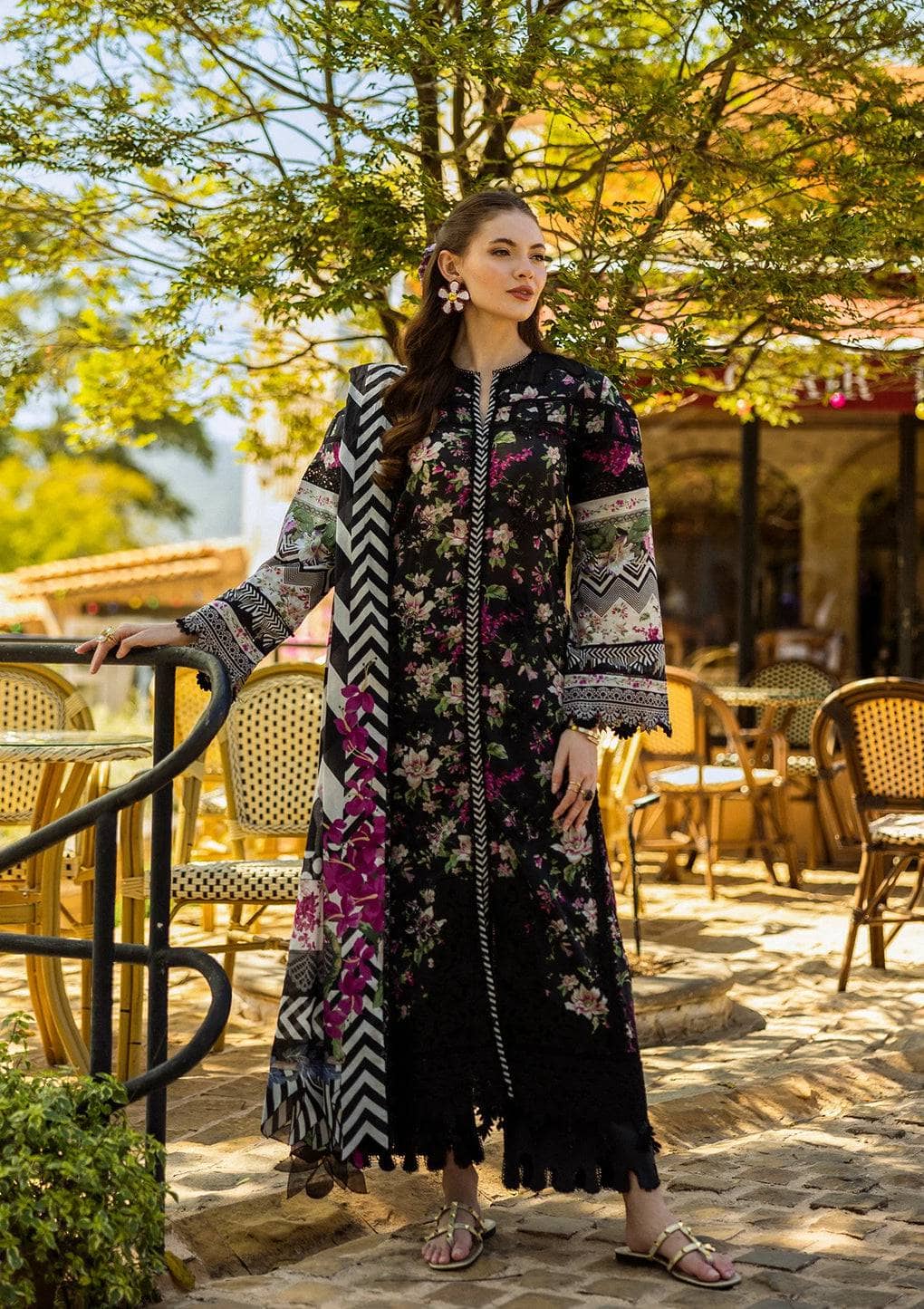 img_elaf_chikankari_awwal_boutique