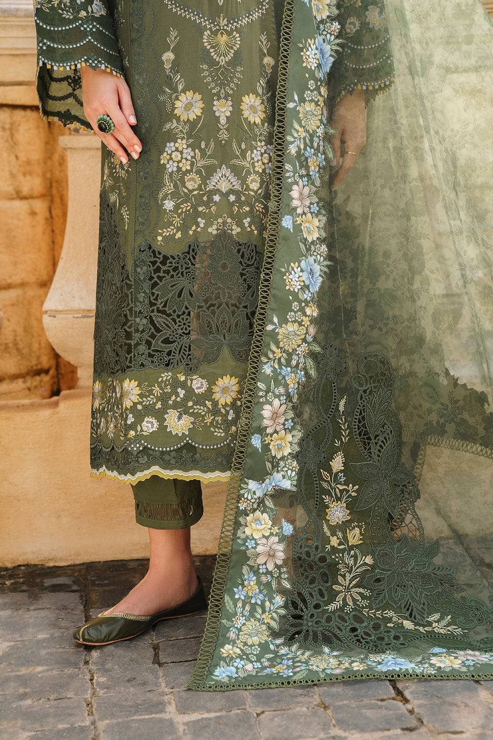 img_baroque_swiss_voil_24_awwal_boutique