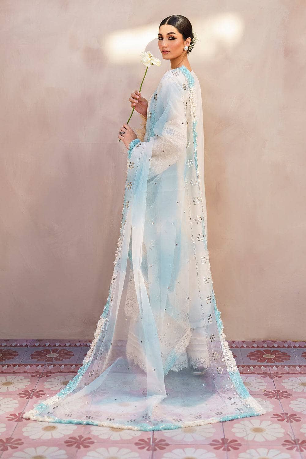 img_nureh_dhoop_kinaray_lawn_24_awwal_boutique