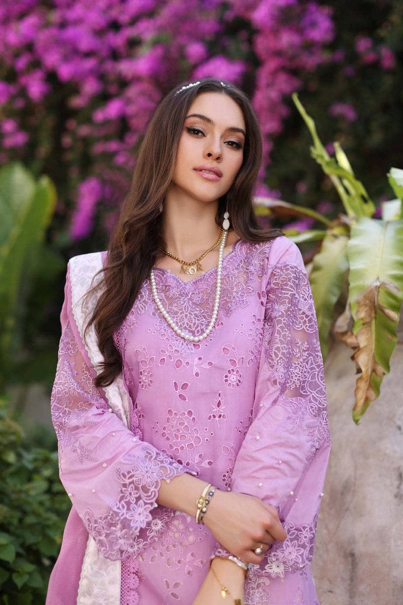 img_saadia_asad_chikankari_lawn_24_awwal_boutique