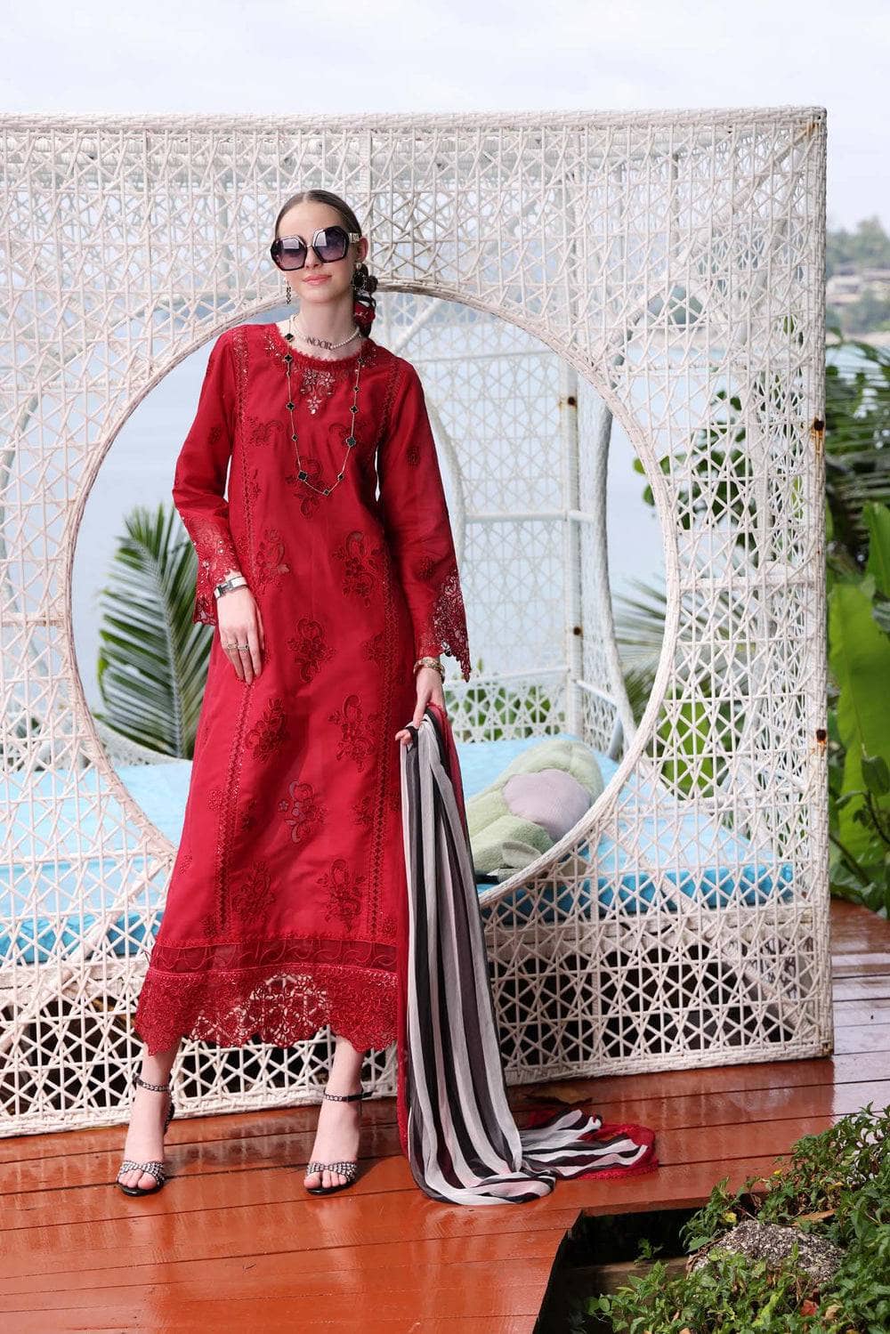 img_saadia_asad_noor_luxe_printkari_awwal_boutique