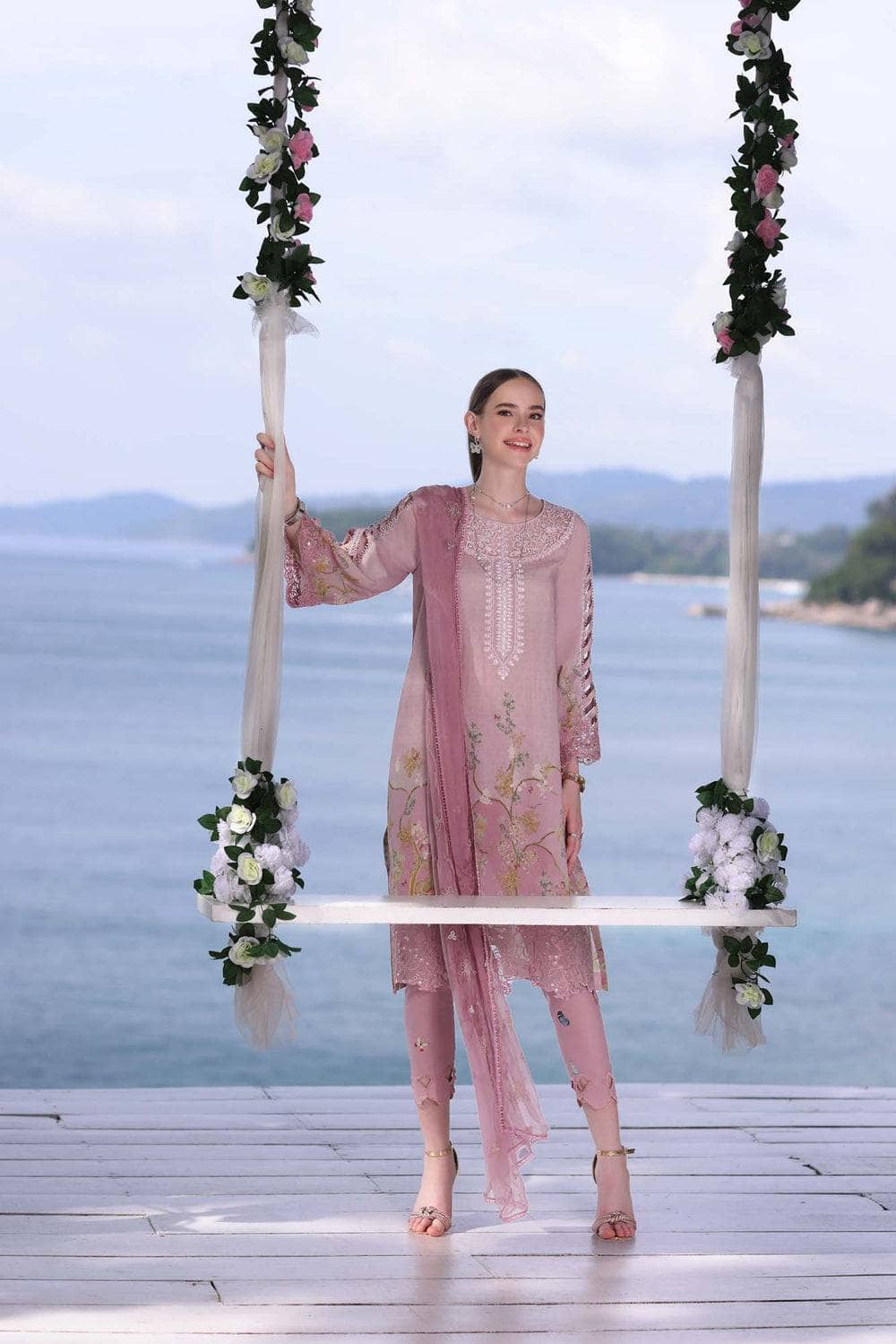 img_saadia_asad_noor_luxe_printkari_awwal_boutique