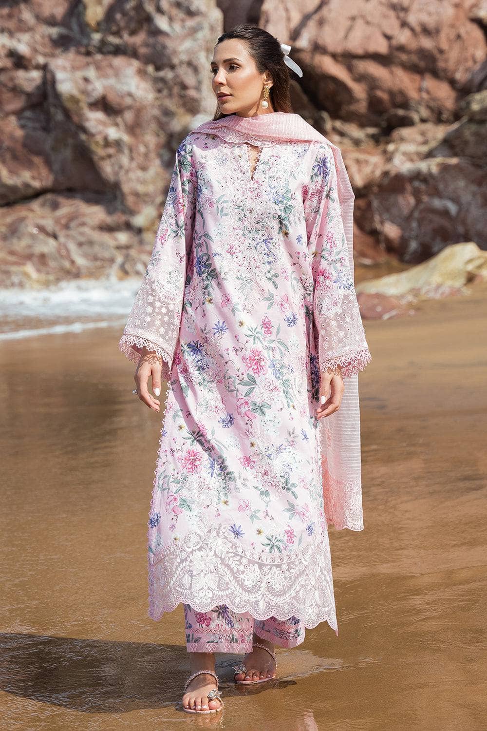 img_afrozeh_summer_together_lawnkari_awwal_boutique