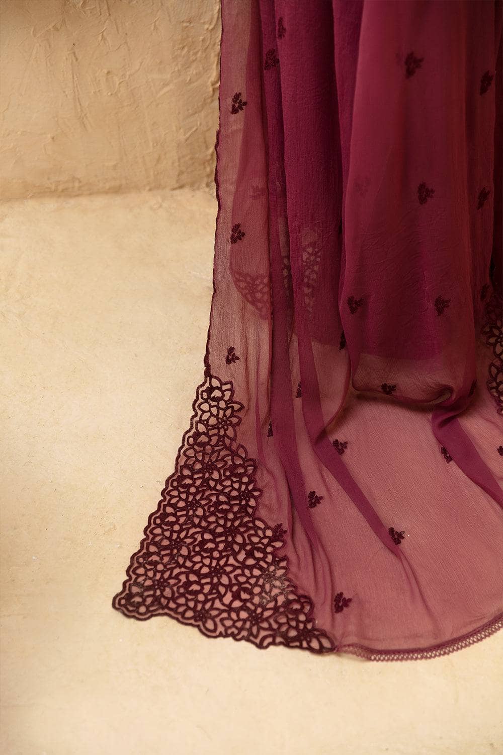 img_azure_luxe_festive_edit_awwal_boitique