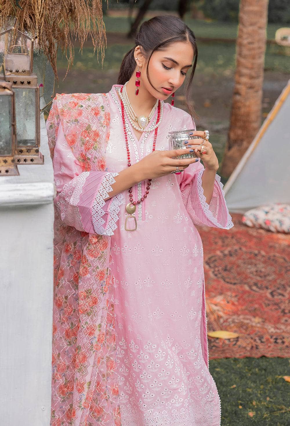 img_adans_libas_chikankari_lawn_23_awwal_boutique