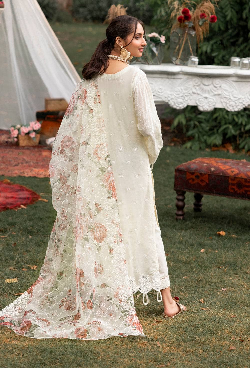img_adans_libas_chikankari_lawn_23_awwal_boutique