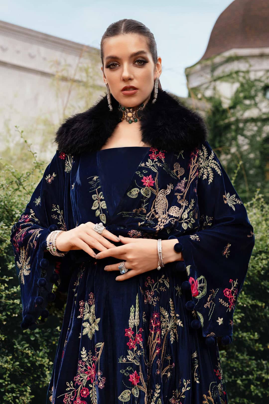 Maria B Winter Luxe 25/Embroideried Twill Linen Suit/Embroidered velvet Shawl/12/Navy Blue