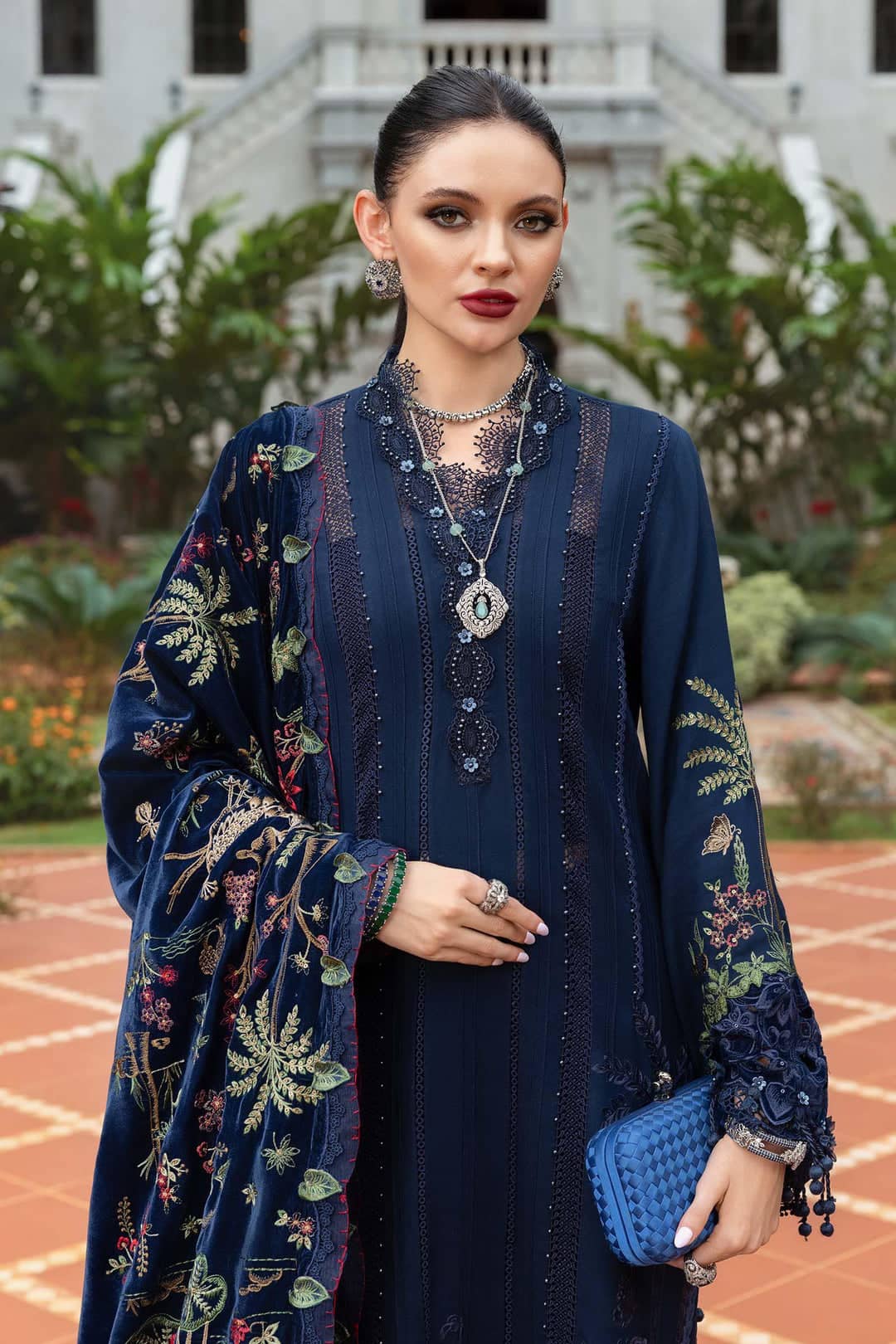 Maria B Winter Luxe 25/Embroideried Twill Linen Suit/Embroidered velvet Shawl/12/Navy Blue