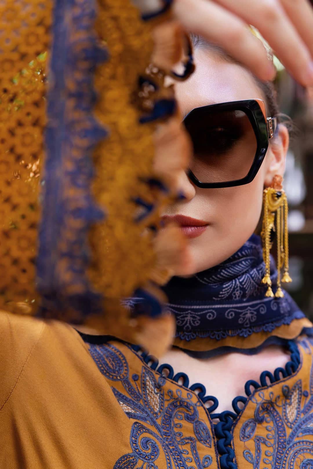 Maria B M Prints 25/Vol 2/3A/Winter Edit/Mustard/Twill Linen/Wool Shawl