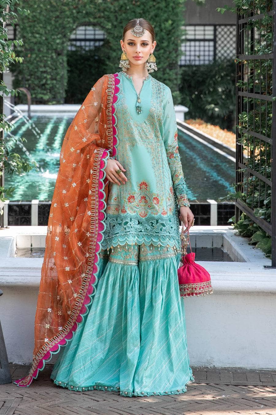 img_maria_b_eid_lawn_23_awwal_boutique