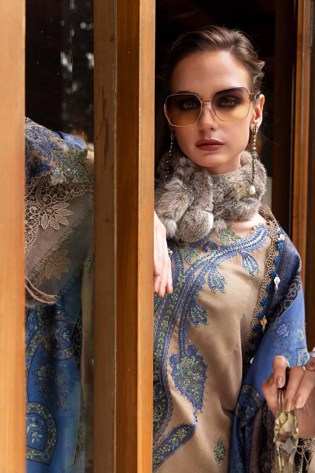 Maria B M Prints 25/Vol 2/6A/Winter Edit/Coffee/Twill Linen/Wool Shawl