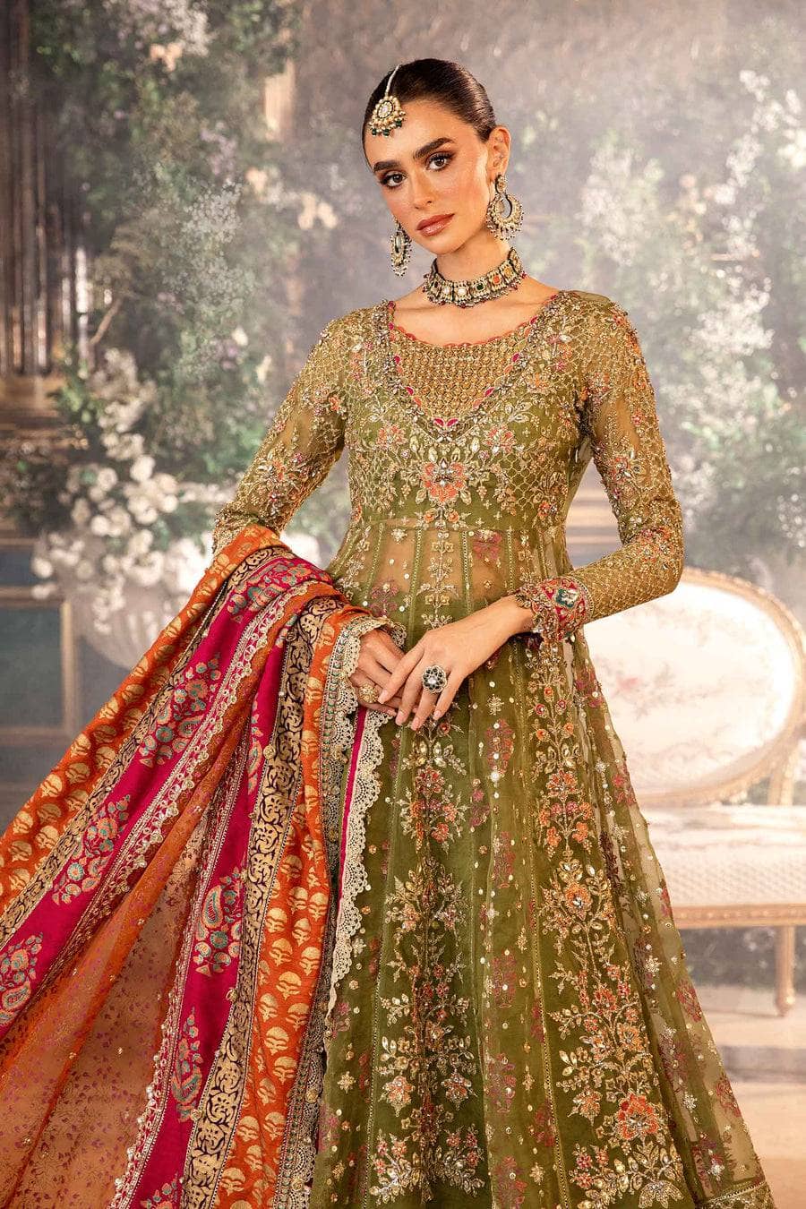 img_maria_b_mbroidered_wedding_collection_awwal_boutique