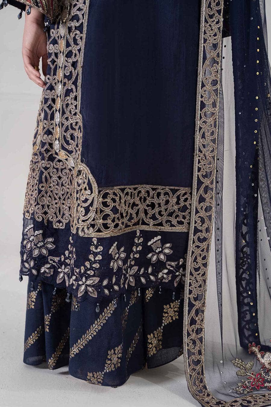 img_maria_b_mbroidered_awwal_boutique