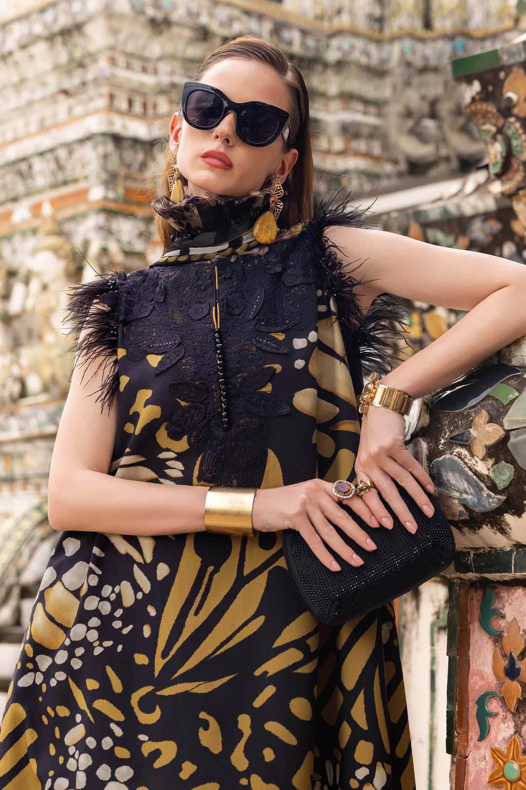 Maria B M Prints 25/Vol 2/9B/Winter Edit/Black/Embroideried Linen/Chiffon Dupatta