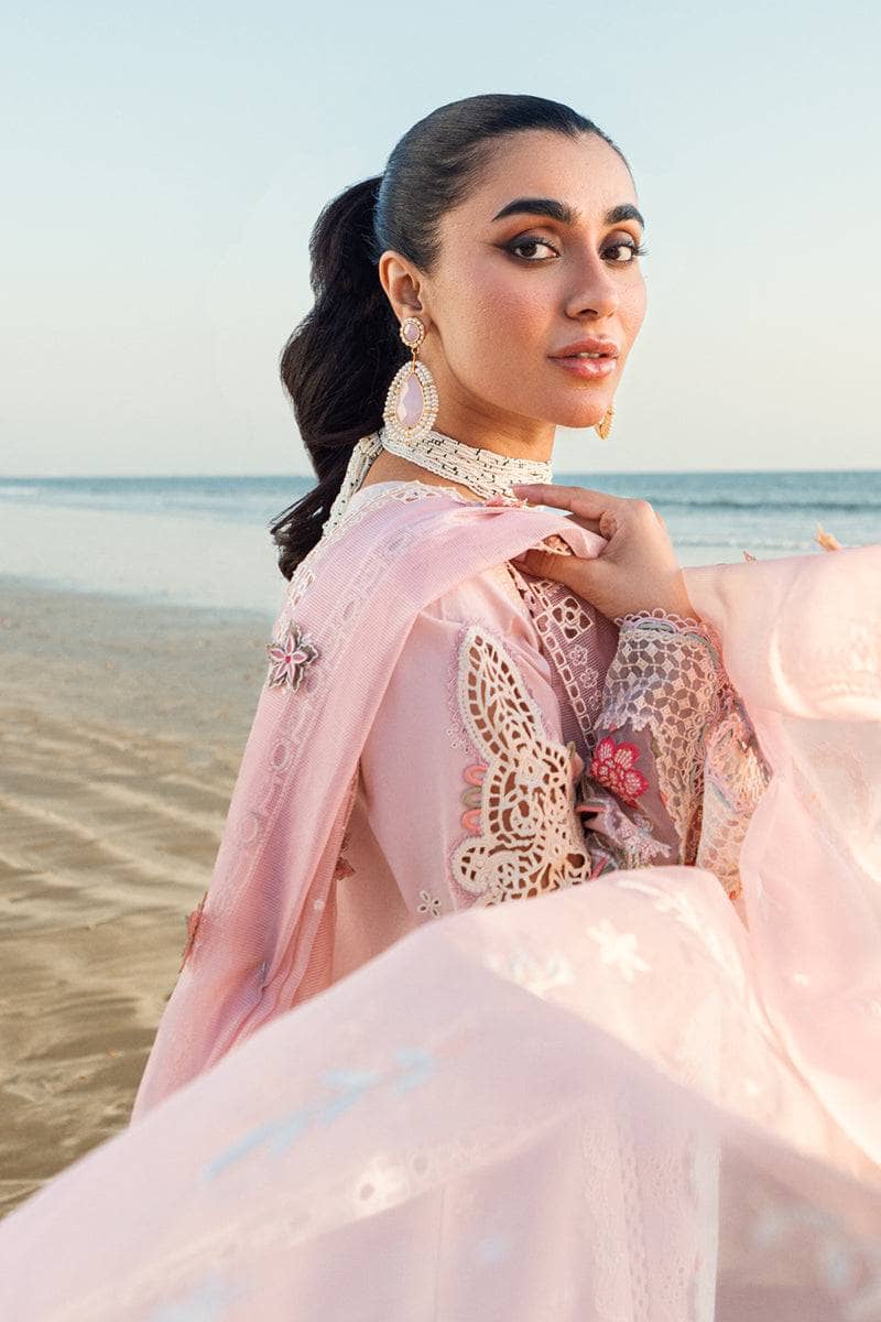 img_qalamkar_luxury_sahil_lawn_23_awwal_boutique