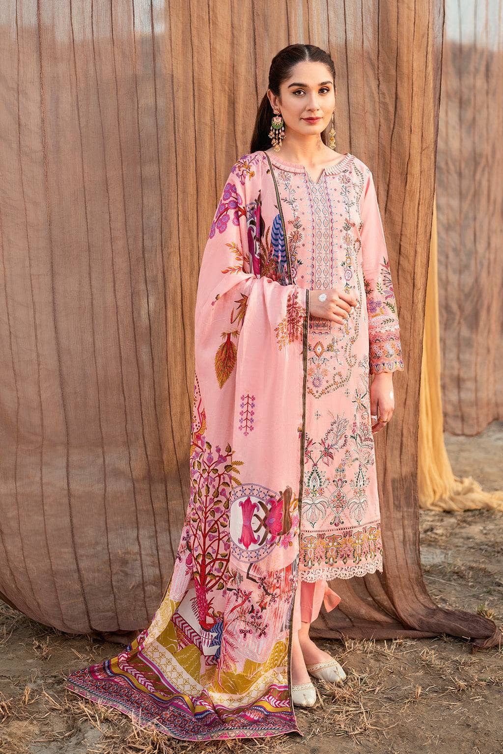 img_ramsha_riwayat_lawn_23_awwal_boutique