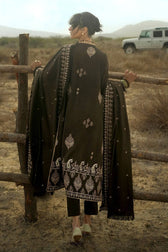 img_gul_ahmed_winter_awwal_boutique