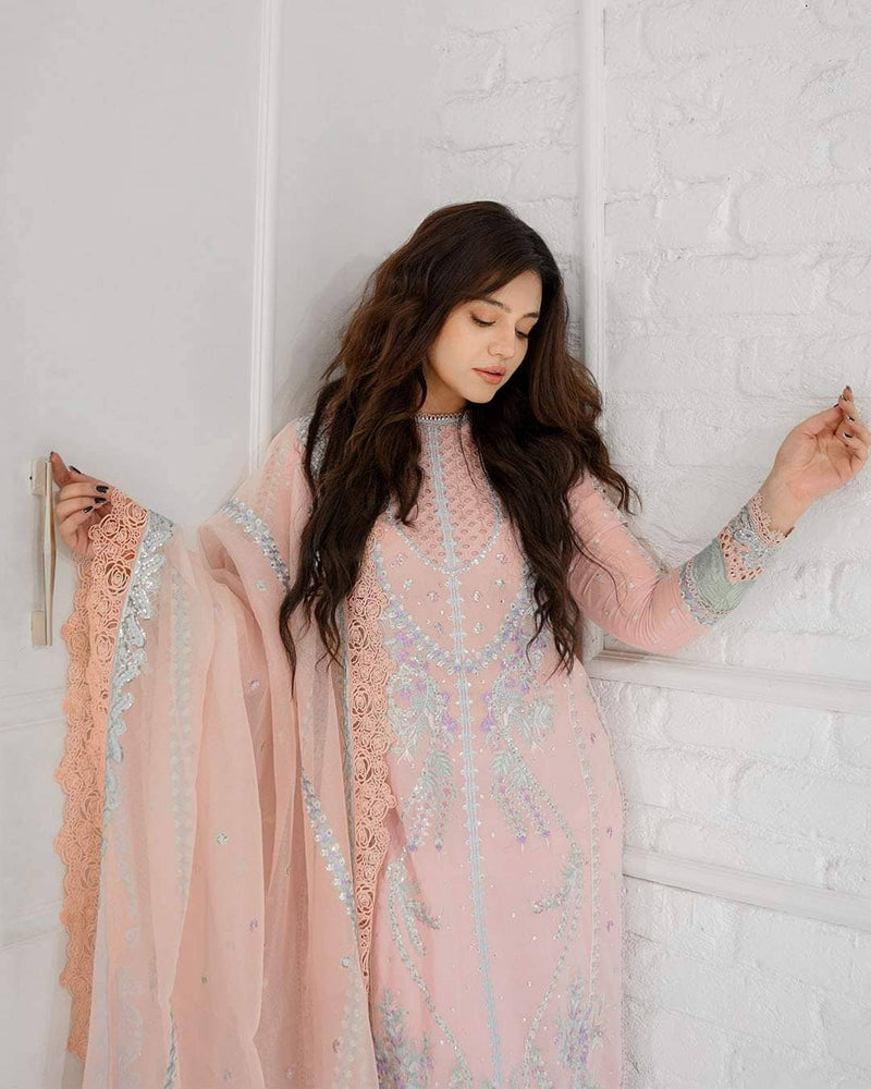 img_mushq_astoria_lawn_23_awwal_boutique