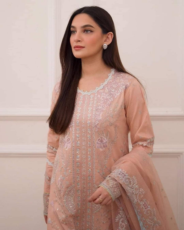 img_mushq_astoria_lawn_23_awwal_boutique