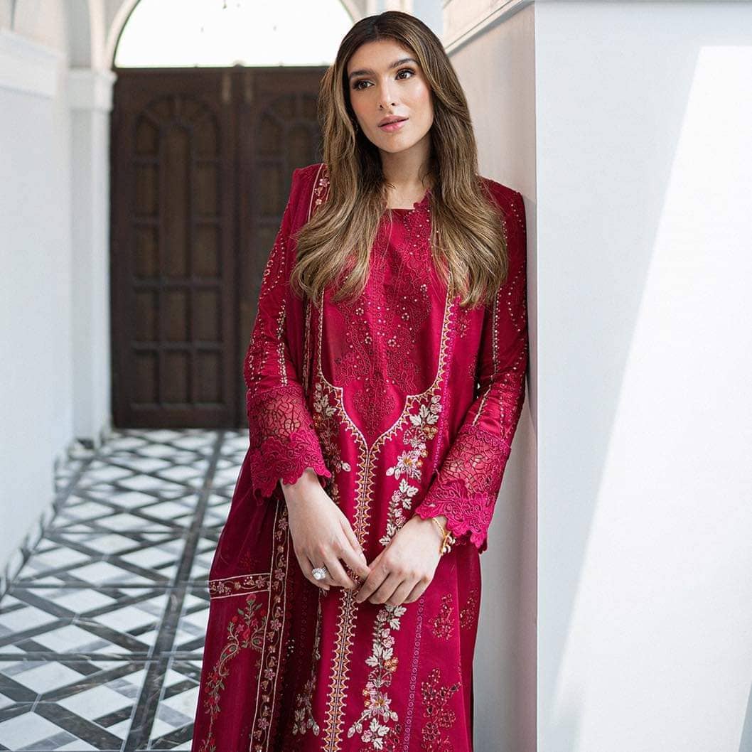 img_qalamkar_lawn_awwal_boutique