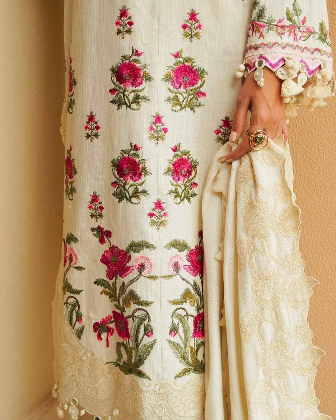 img_sana_safinaz_muzlin_23_awwal_boutique