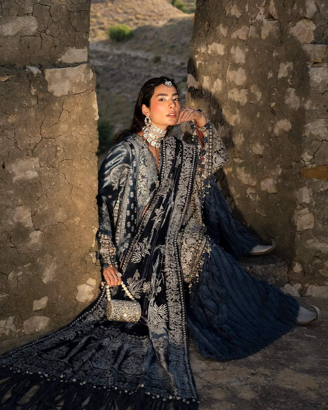 img_sana_safinaz_winter_23_awwal_boutique