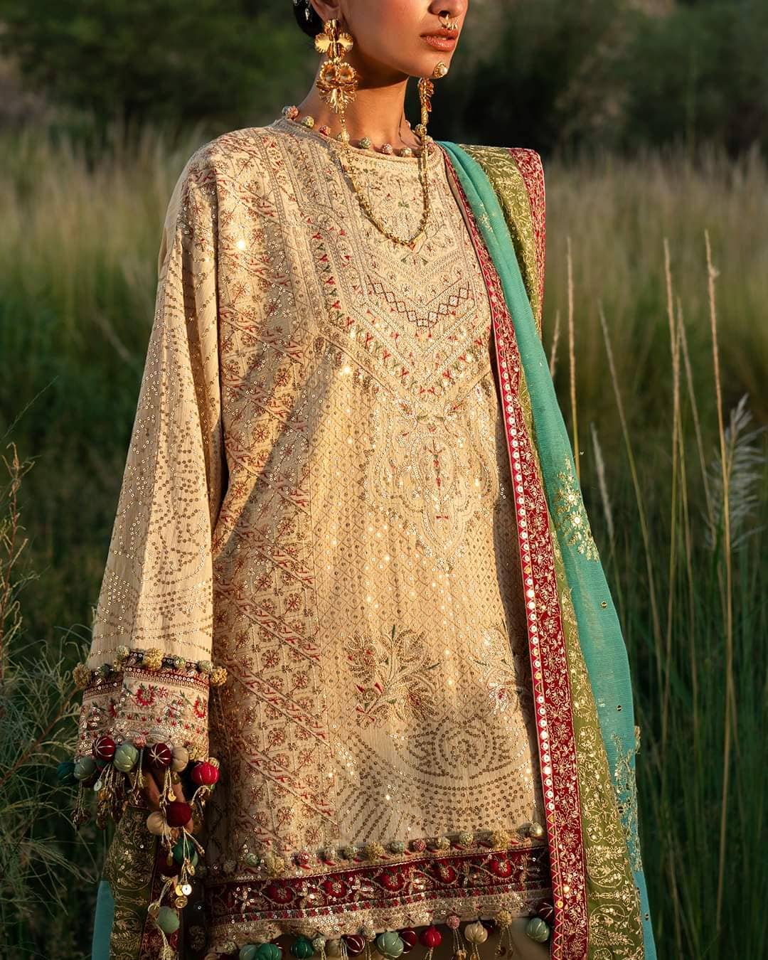 img_sana_safinaz_winter_23_awwal_boutique