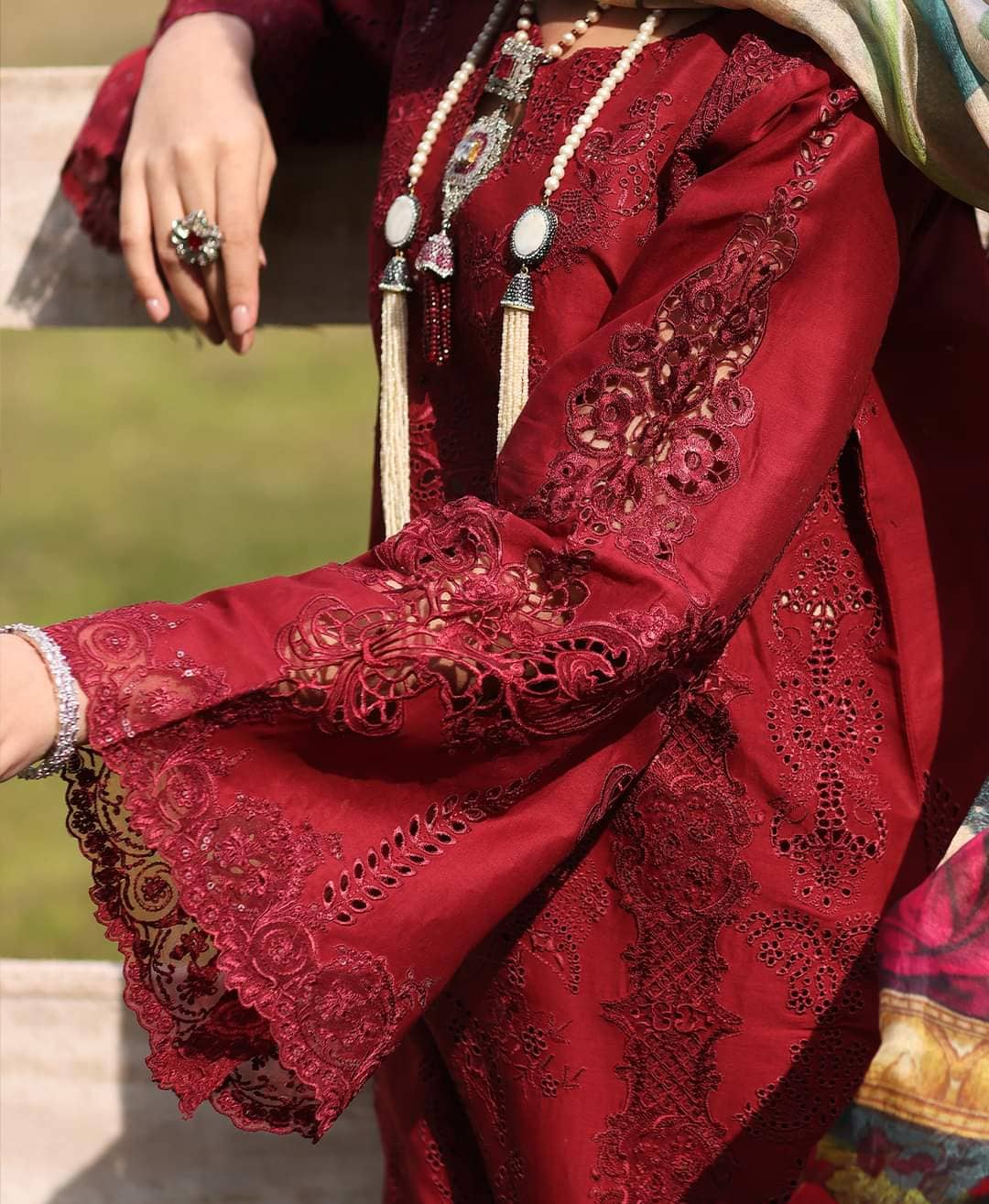 img_kahf_premium_lawn_awwal_boutique