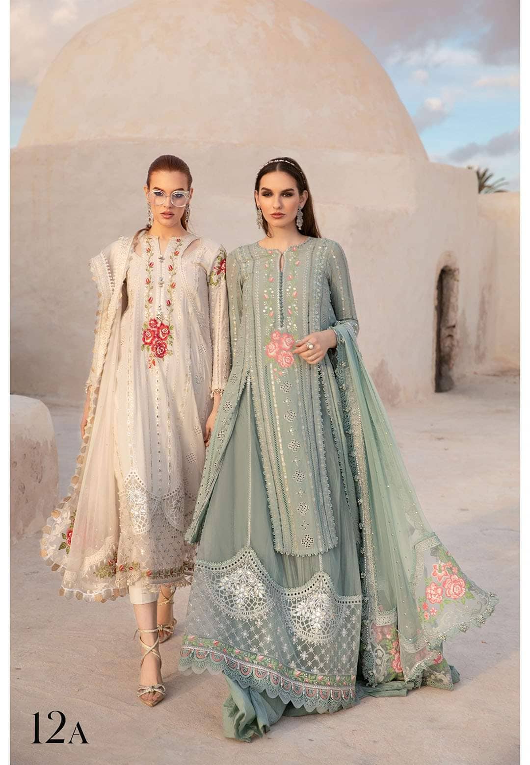 img_maria_b_lawn_24_awwal_boutique