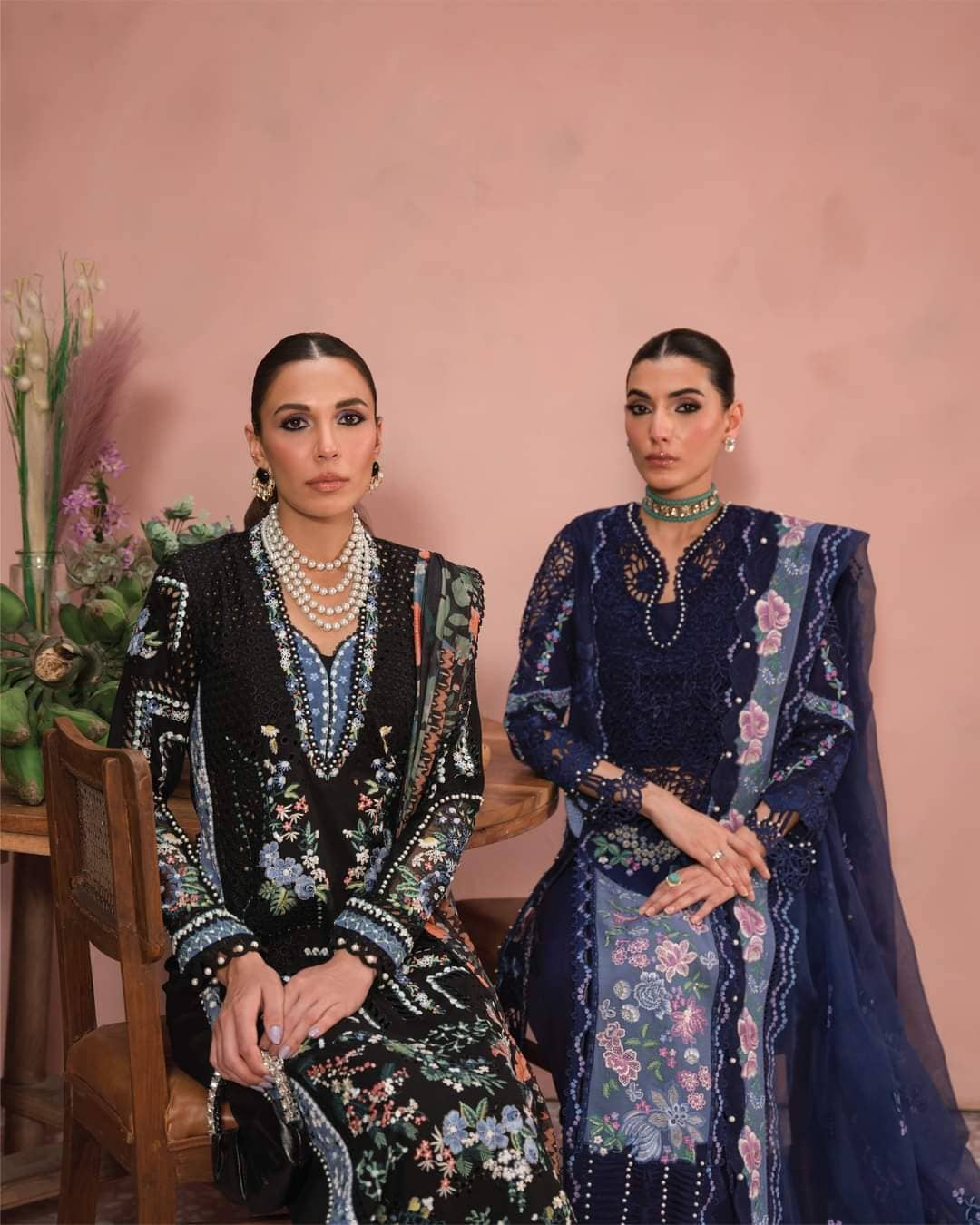 img_afrozeh_painted_garden_lawn_awwal_boutique