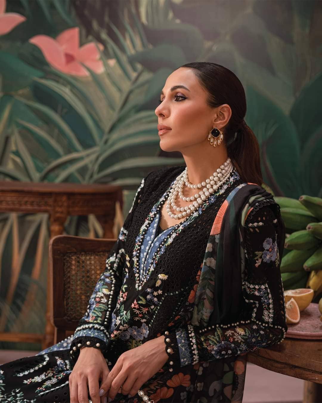 img_afrozeh_painted_garden_lawn_awwal_boutique