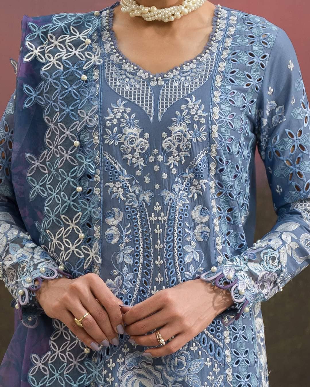 img_afrozeh_painted_garden_lawn_awwal_boutique