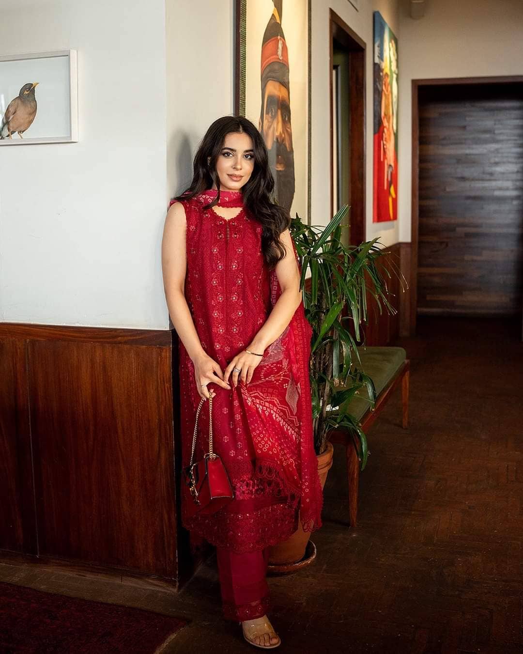 img_spotted_in_saira_rizwan_lawn_awwal_boutique