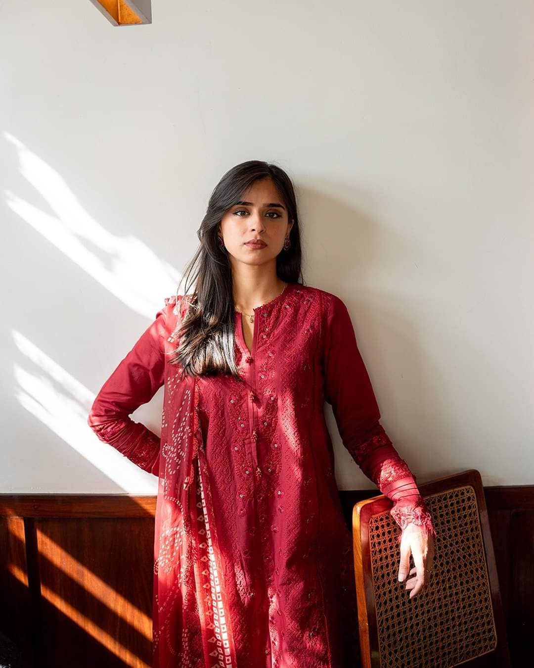 img_spotted_in_saira_rizwan_lawn_awwal_boutique