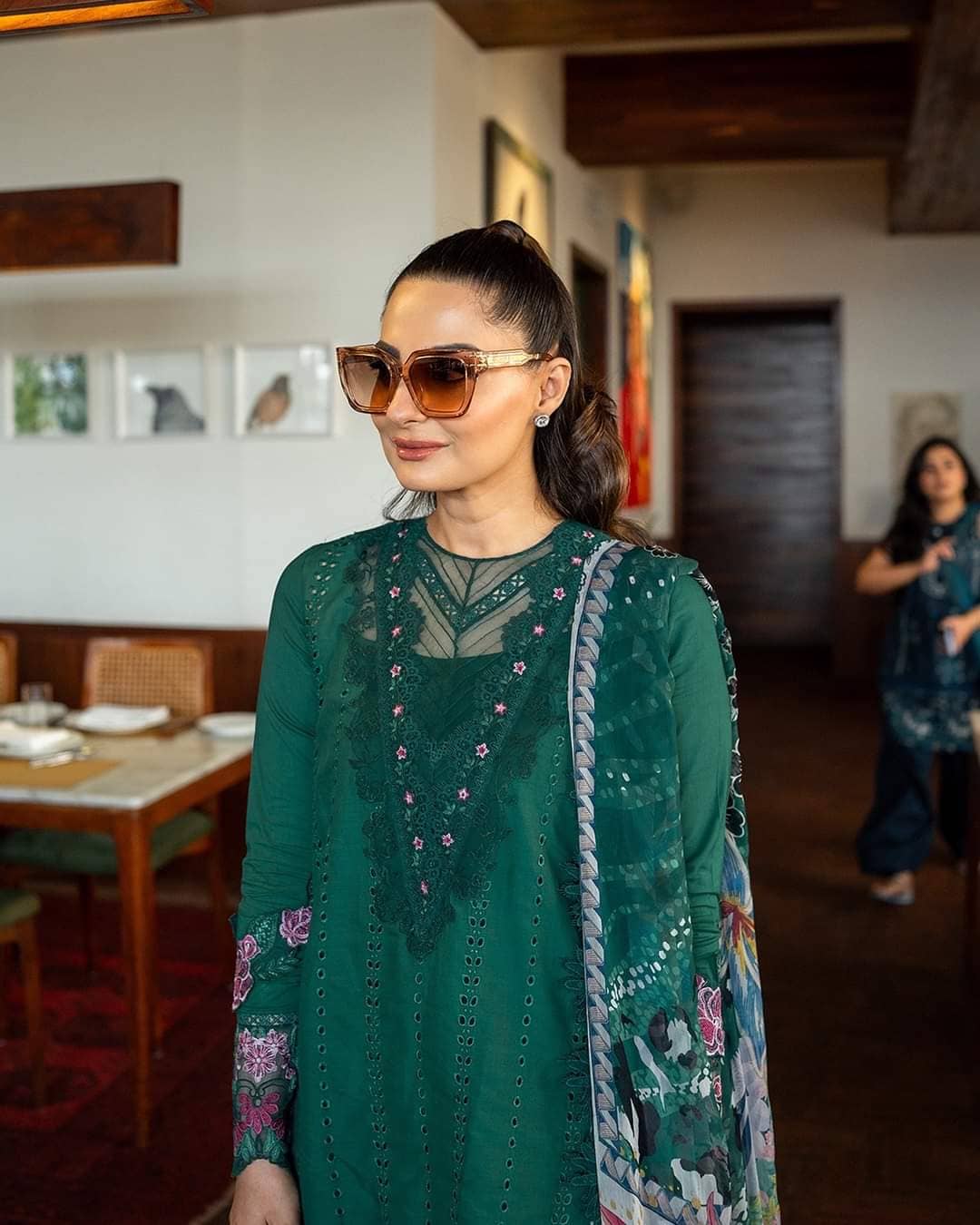 _spotted_in_saira_rizwan_awwal_boutique